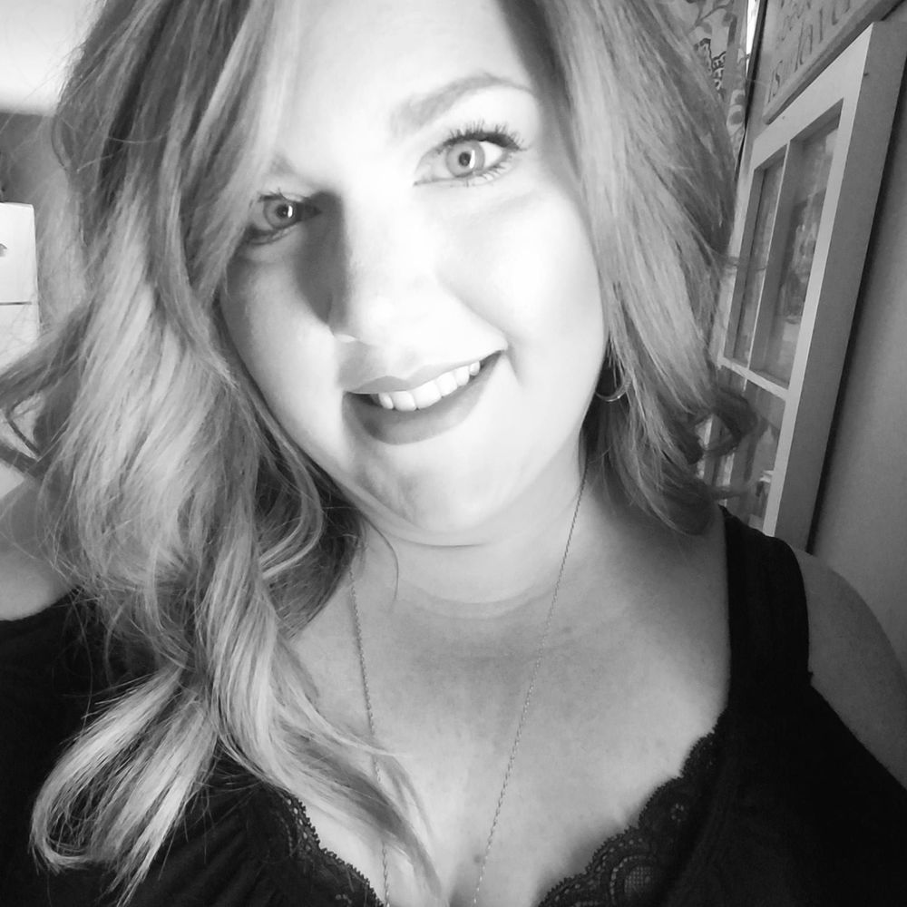 Meet your Posher, Courtney